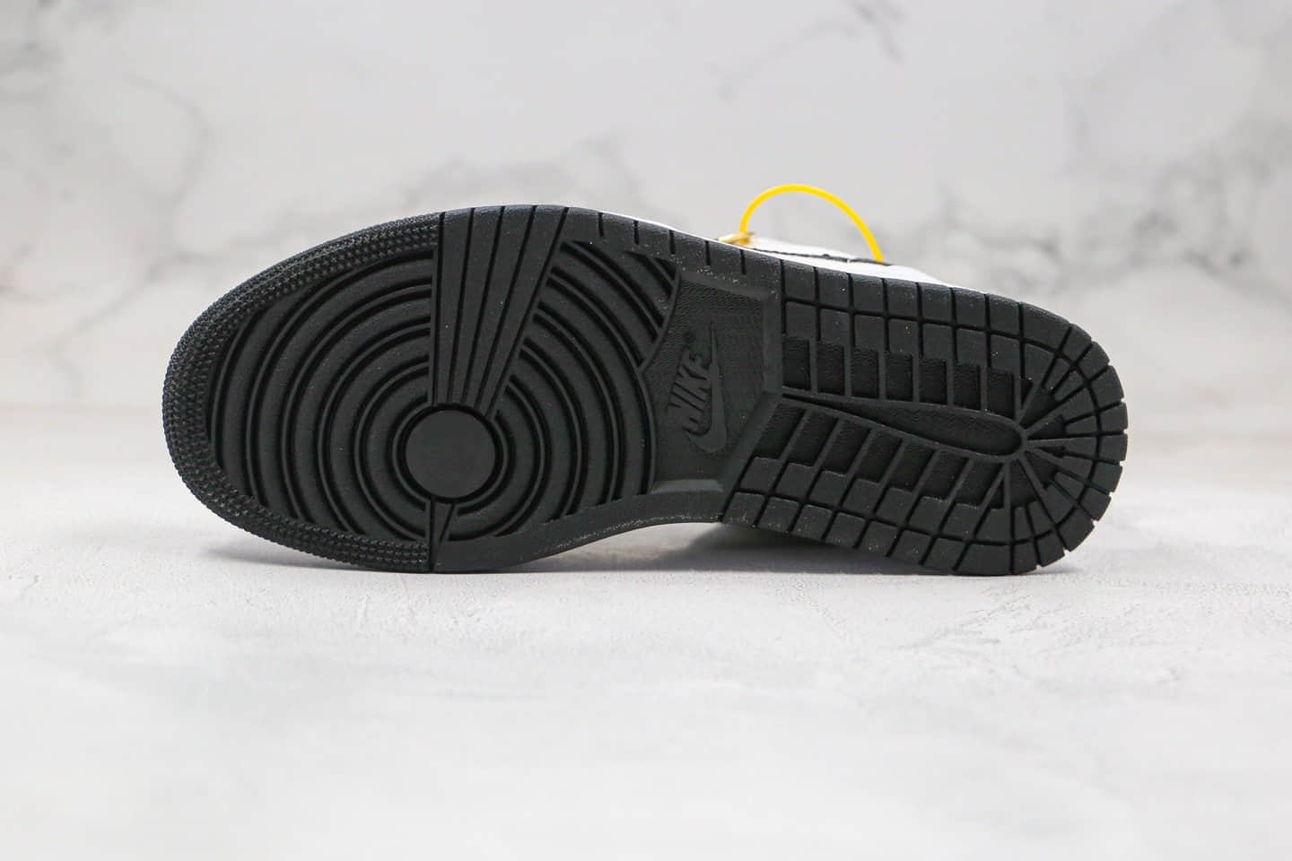 乔丹Air Jordan 1 Low Laser Orange纯原版本低帮AJ1白黑色帆布拼接篮球鞋内置气垫模块 货号:DC3533-100