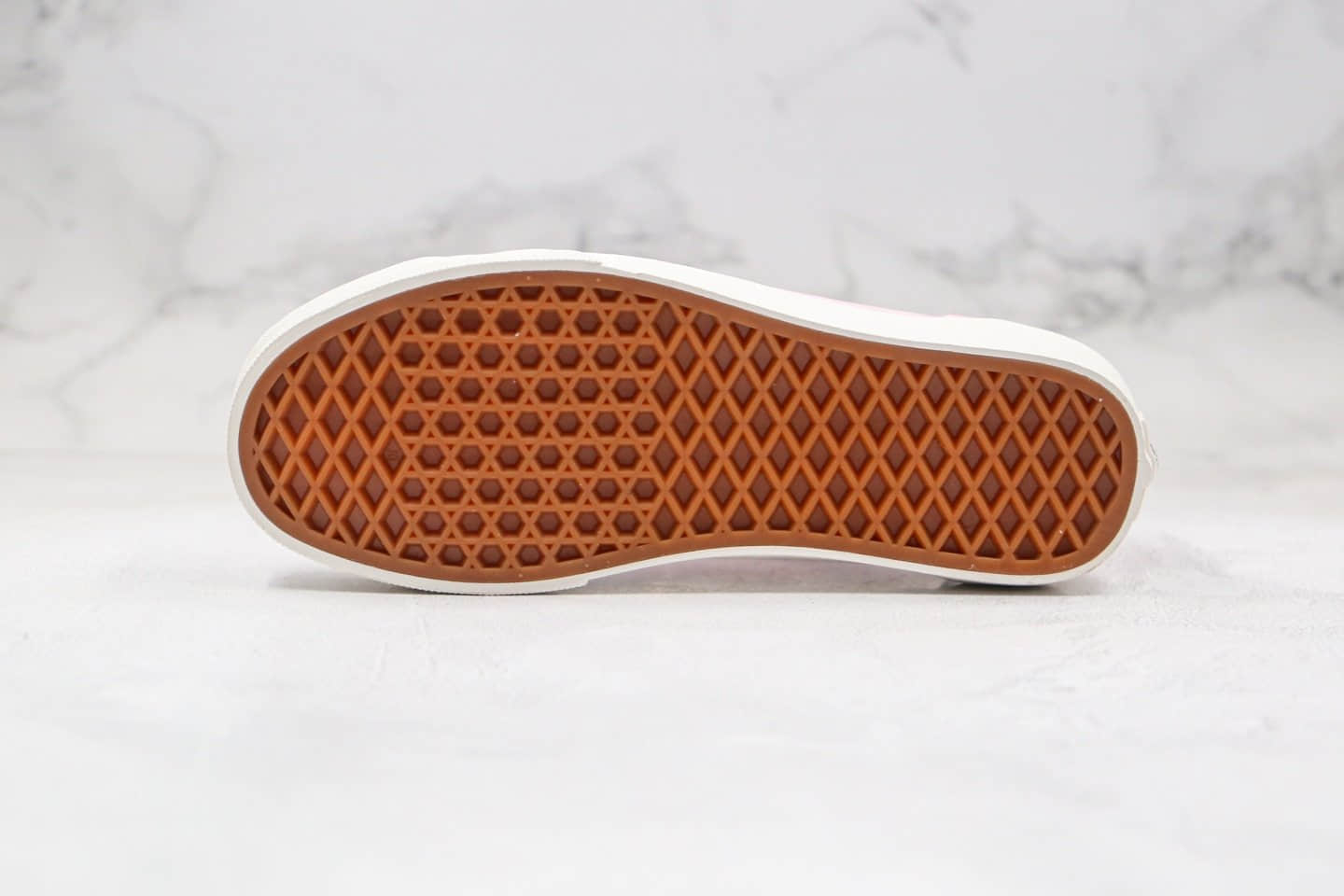 万斯Vans Style 36 Cecon SF公司级版本低帮半月包头樱花粉板鞋原楦头纸板打造 货号:VN0A3MVLV7R