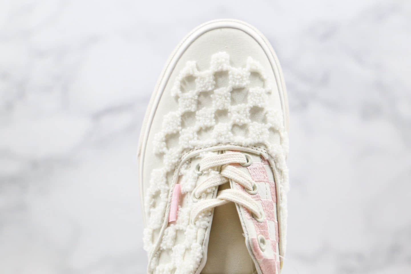万斯Vans Era 95 DX公司级版本低帮羊绒棋盘格子白粉色绒毛小香风板鞋原盒原标内置钢印 货号:VN0A4U391U9