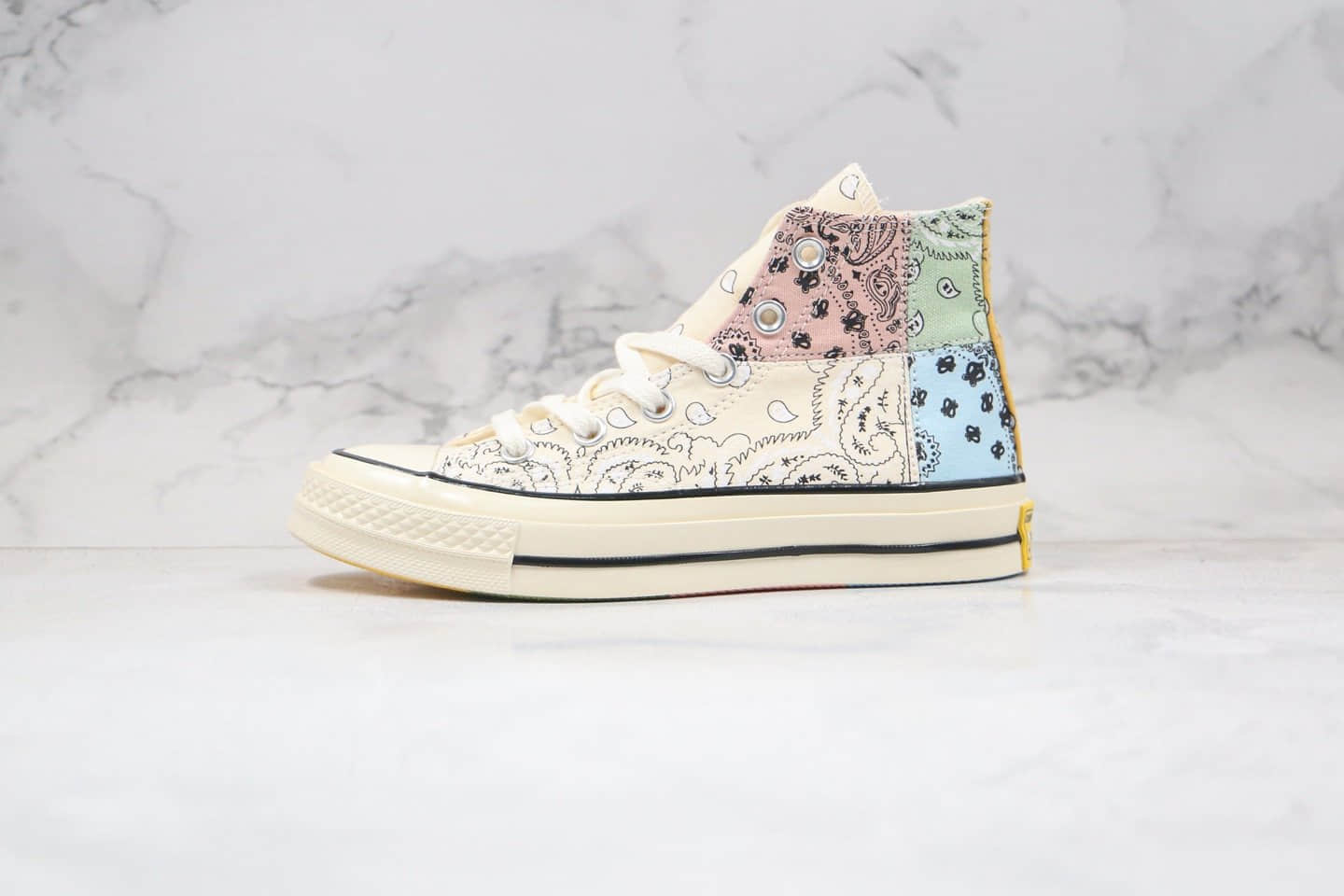匡威Converse Paisley Pathwork 1970S公司级版本高帮腰果花米白蓝粉色拼接涂鸦帆布板鞋正确双围条硫化蓝底 货号:169881C