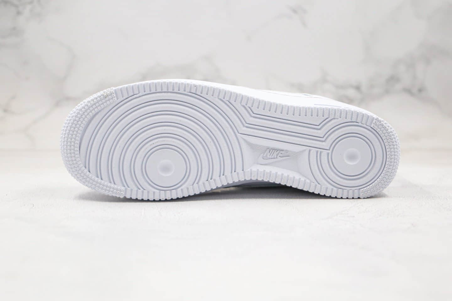 耐克Nike Air Force 1 Low x Travis Scott纯原版本低帮空军一号倒钩绝杀不死鸟刺绣限定版本白红色字母串标内置气垫 货号:CT9225-188