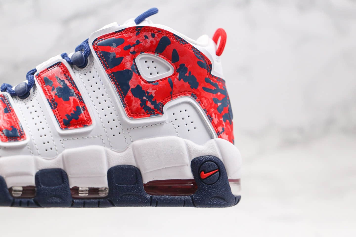 耐克Nike WMNS Air More Uptempo GSBarely Green0纯原版本皮蓬大R迷彩白红蓝色气垫篮球鞋区别市面通货版本 货号:CZ7885-100