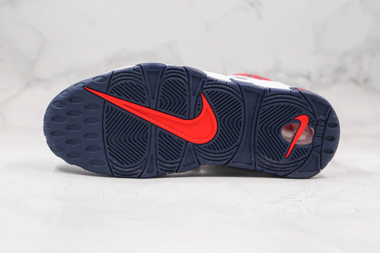 耐克Nike WMNS Air More Uptempo GSBarely Green0纯原版本皮蓬大R迷彩白红蓝色气垫篮球鞋区别市面通货版本 货号:CZ7885-100