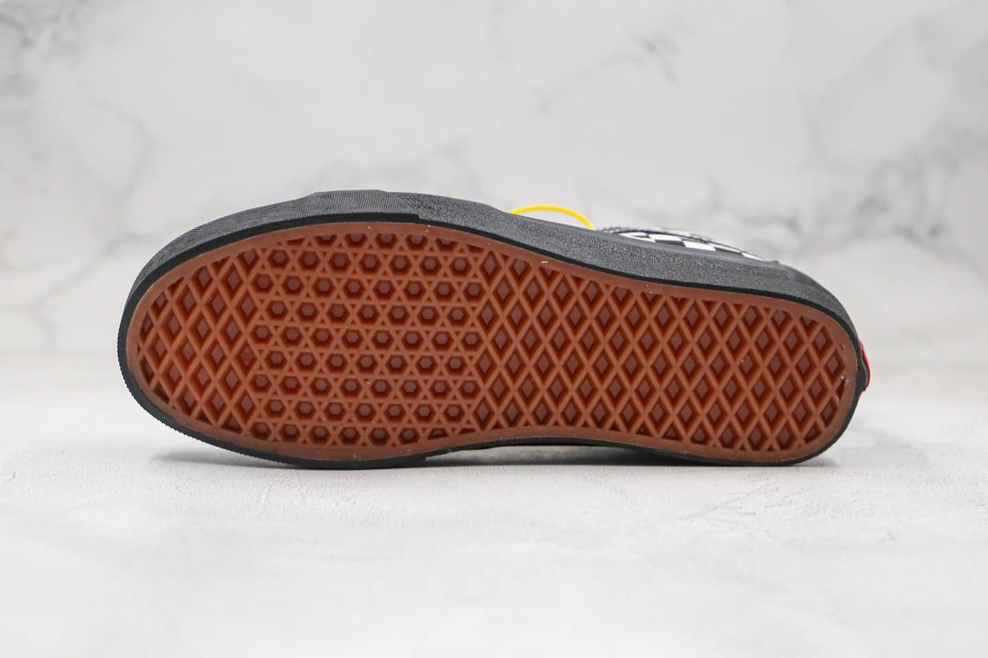 万斯Vans SH8-HI COMFYCUSH公司级版本高帮棋盘格子虎纹拼接鸳鸯黑白色板鞋原楦头纸板打造 货号:VN0A3WMB17Q