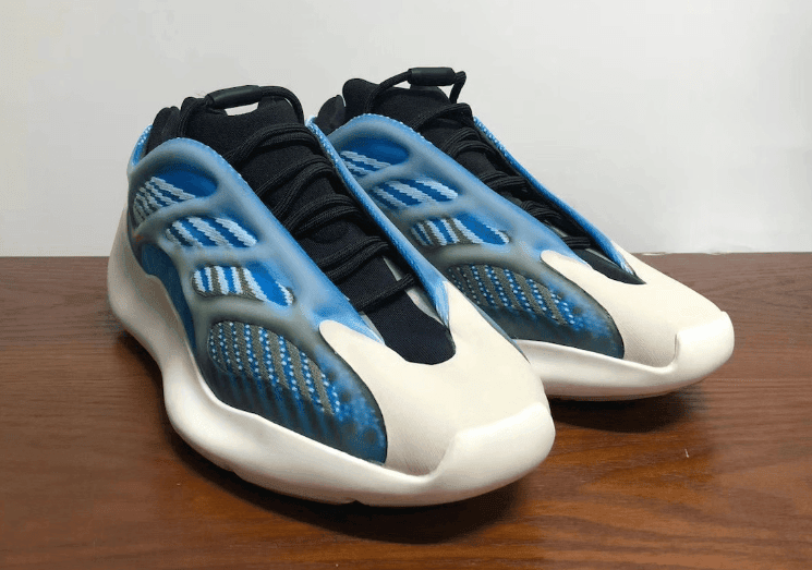 Yeezy 700 V3极光配色最新实物图曝光!8月29日发售!