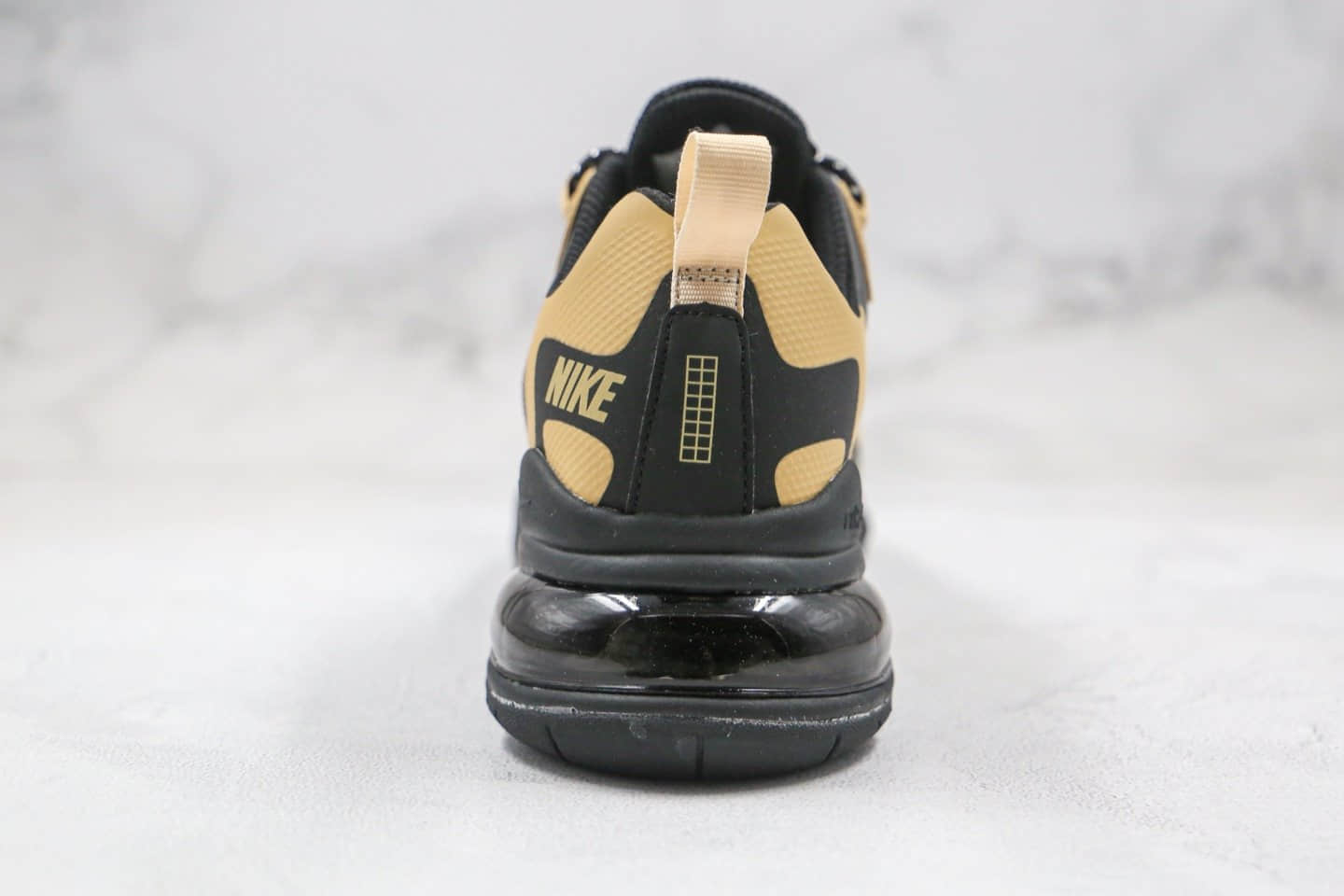 耐克Nike Air Max 270 React纯原版本气垫慢跑鞋Max270黑金色内置真小潘气垫 货号:CV1632-001