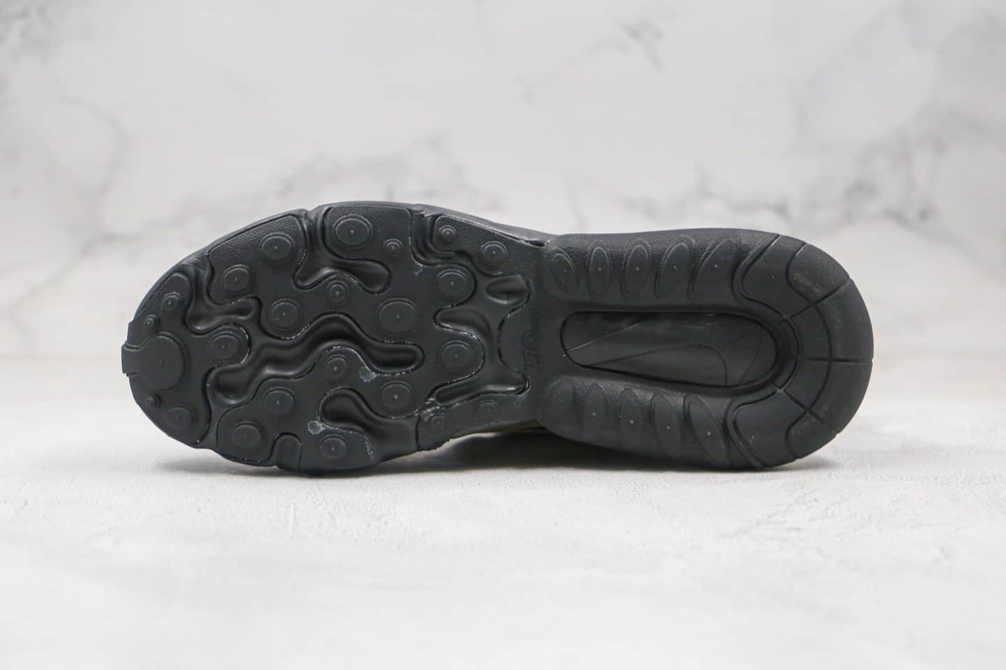 耐克Nike Air Max 270 React纯原版本气垫慢跑鞋Max270黑金色内置真小潘气垫 货号:CV1632-001
