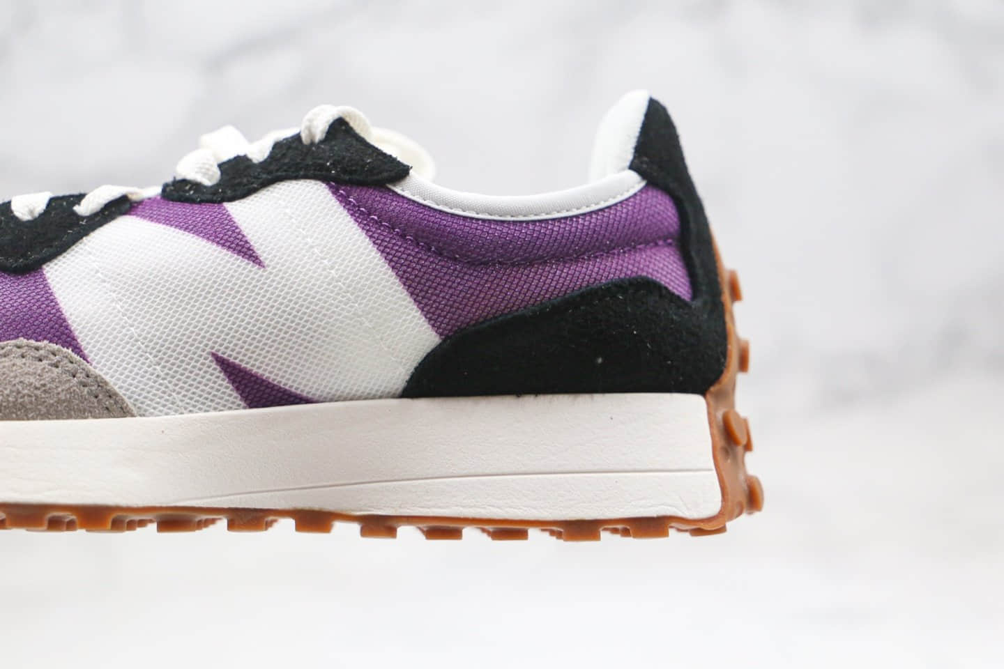 新百伦New Balance 327公司级版本复古慢跑鞋NB327灰黑紫色原盒原标原楦头纸板打造 货号:MS327COA