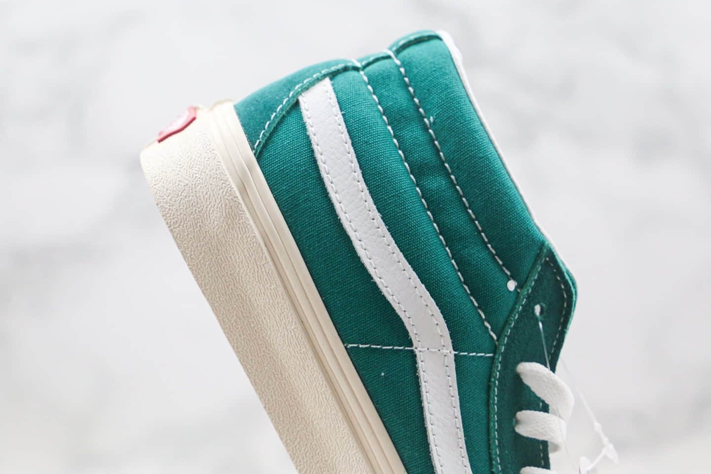 万斯Vans SK8-Mid公司级版本中帮王北车同款复古绿色灰色鞋舌帆布鞋原盒原标 货号:VN0A3WM324Q