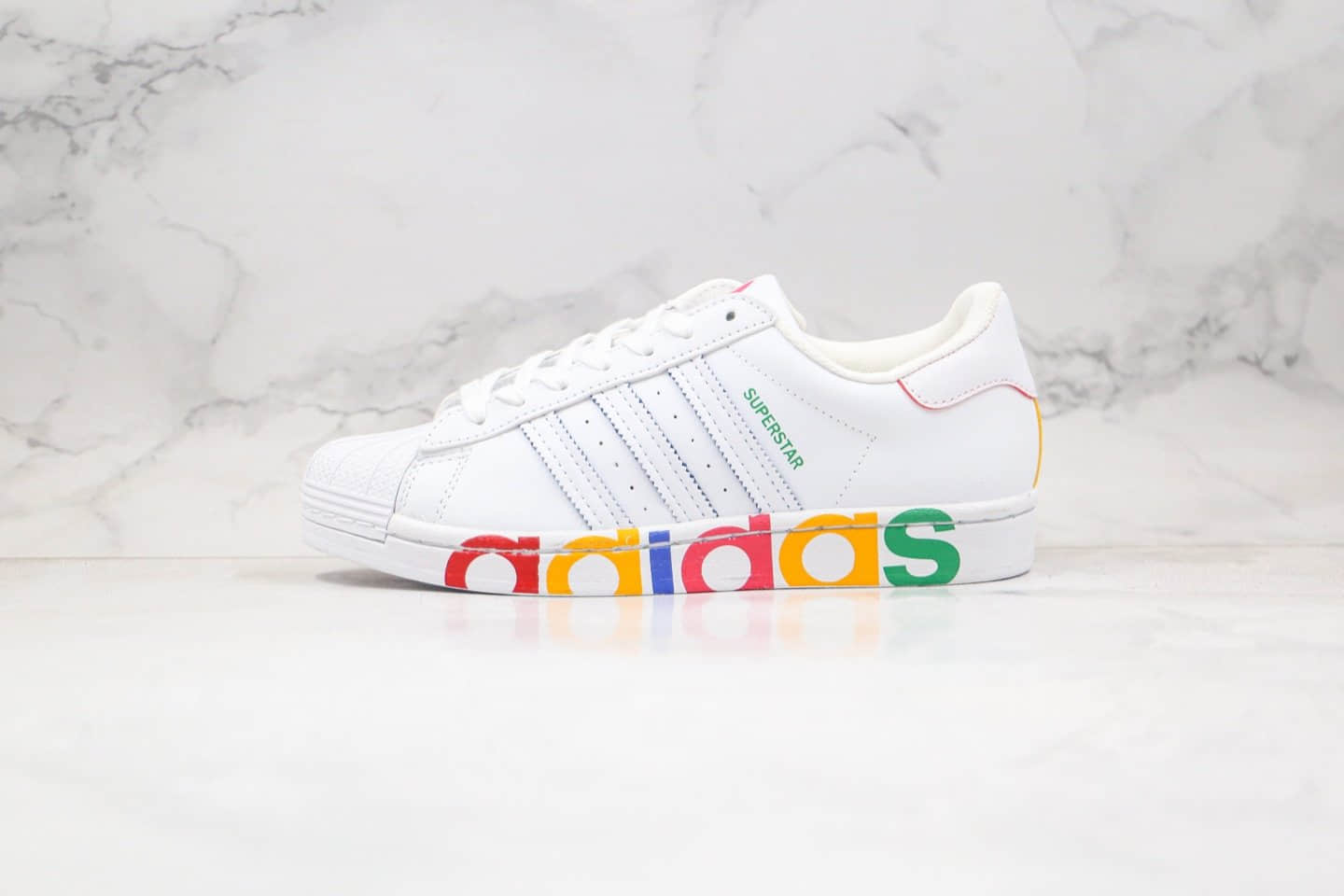 阿迪达斯Adidas Originals Stan Smith纯原版本三叶草贝壳头板鞋50周年彩色LOGO彩虹色原盒原标 货号:FY1147