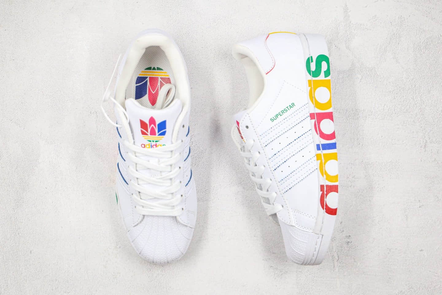 阿迪达斯Adidas Originals Stan Smith纯原版本三叶草贝壳头板鞋50周年彩色LOGO彩虹色原盒原标 货号:FY1147