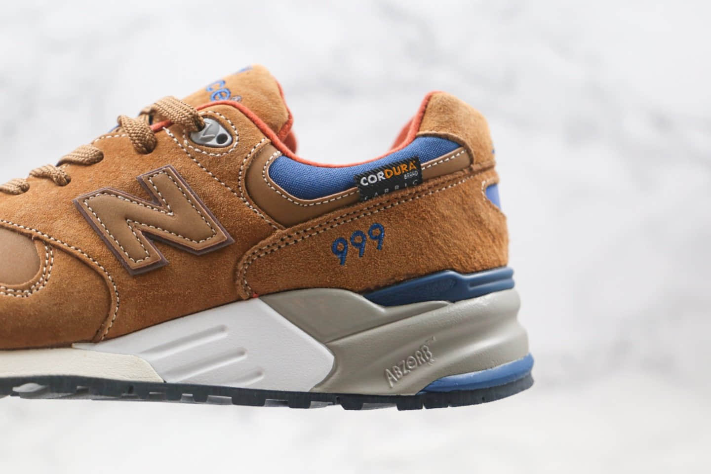 新百伦New Balance 999纯原版本复古运动鞋NB999棕色原装套楦 货号：ML999BC