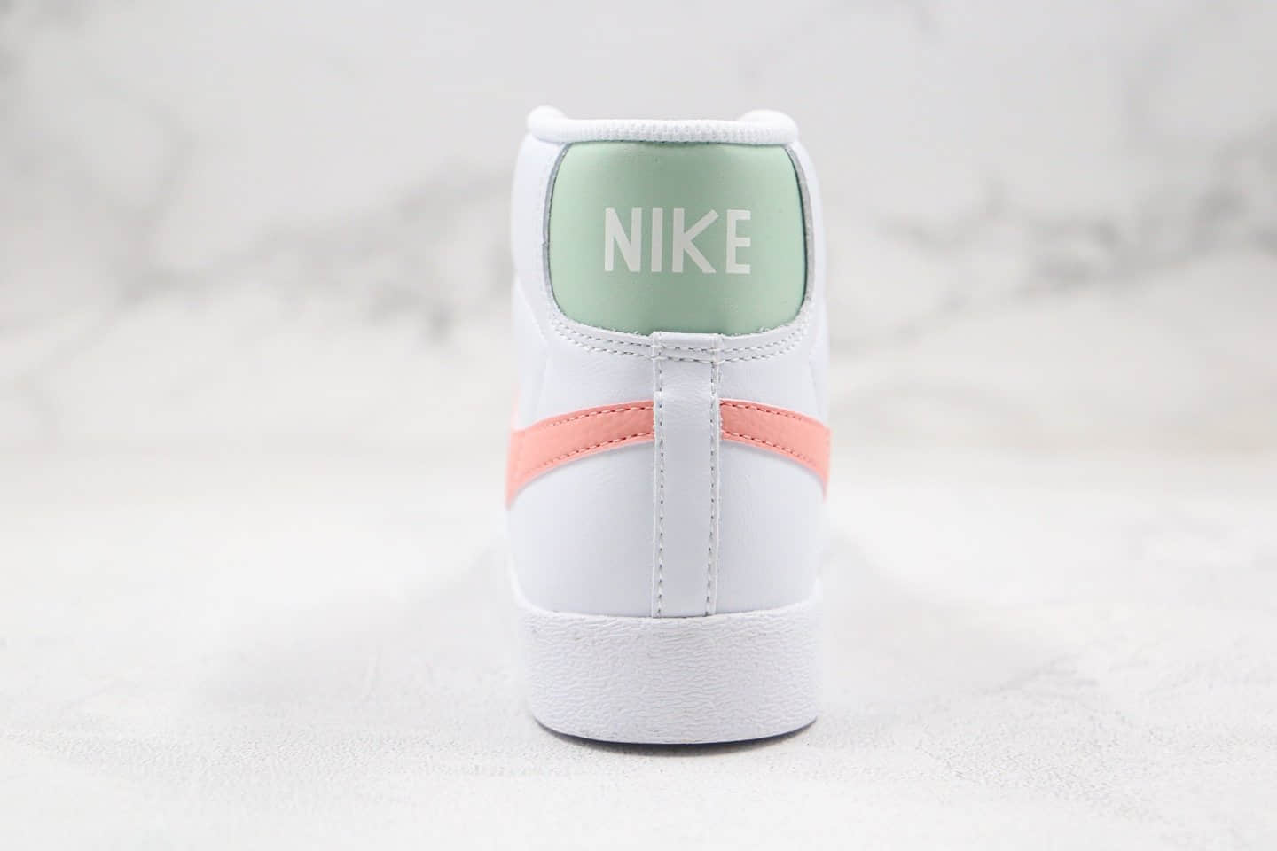 耐克Nike W Blazer Mid Vintage Suede纯原版本中帮开拓者白粉绿色原厂贝利头层皮 货号：AV9376-605