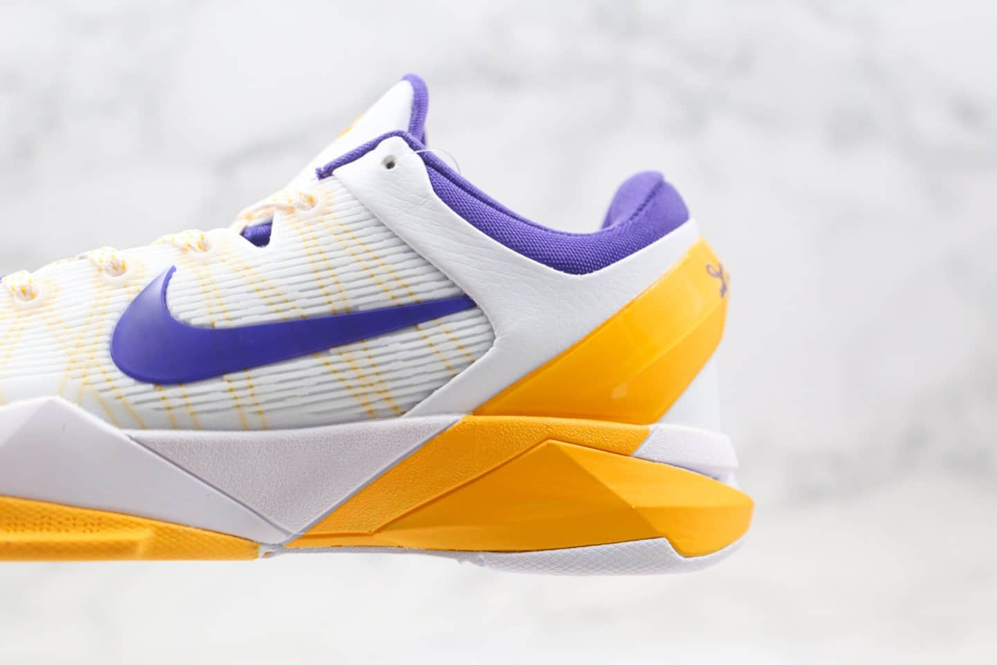 耐克Nike Zoom Kobe VII纯原版本科比7代黄紫色实战篮球鞋内置真实纤维碳板 货号:488371-101
