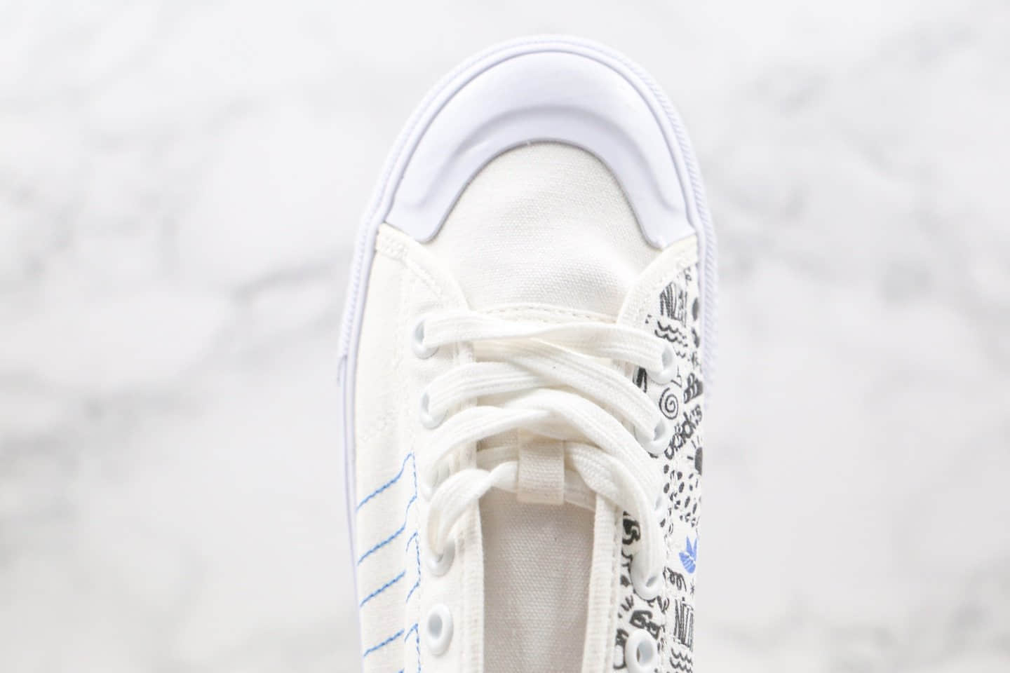 阿迪达斯Adidas Nizza纯原版本校园板鞋白蓝色涂鸦印花原盒原标原鞋开模 货号:FY3090