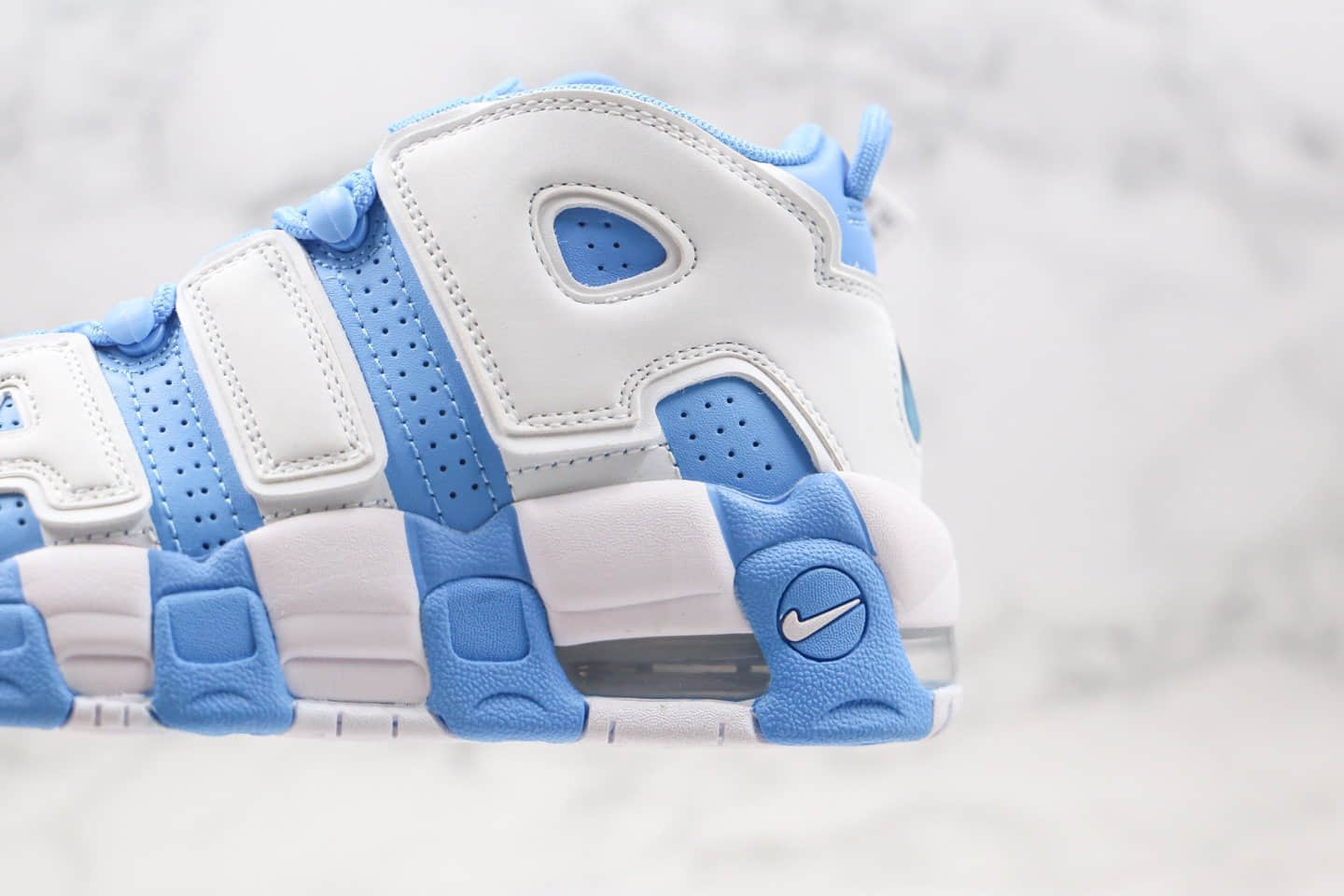 耐克Nike WMNS Air More Uptempo University Blue纯原版本皮蓬大R大学白蓝色篮球鞋内置气垫原盒原标 货号:921948-401