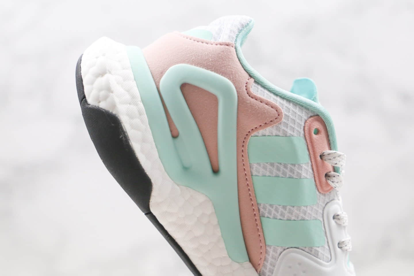阿迪达斯Adidas Originals 2020 Day Jogger Boost纯原版本三叶草夜行者二代白绿粉色爆米花跑鞋原盒原标 货号:FY3018