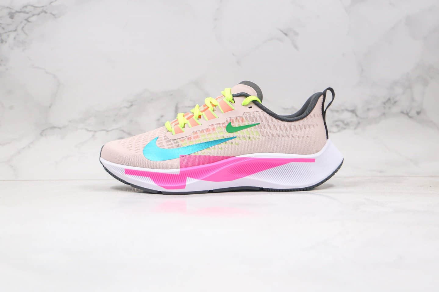 耐克Nike Air Zoom Pegasus 37 PRM纯原版本登月37代女子跑步鞋粉蓝色内置Zoom气垫原盒原标 货号:CQ9977-600