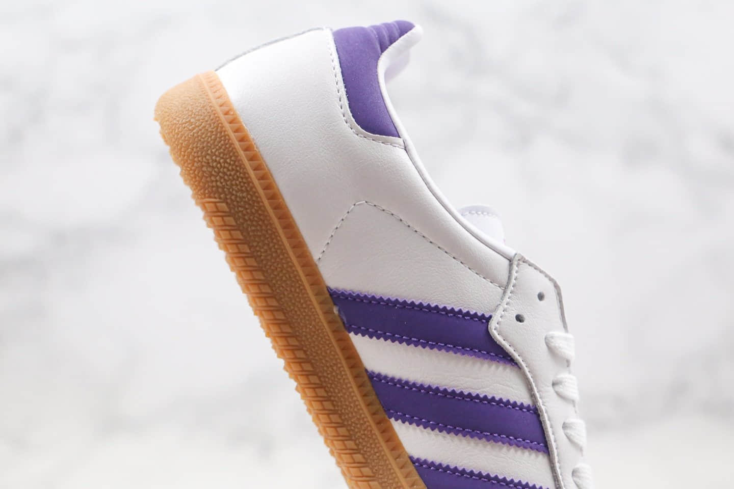 阿迪达斯Adidas Samba OG FT纯原版本桑巴板鞋白紫色内置NFC芯片原盒原标 货号:EE5452
