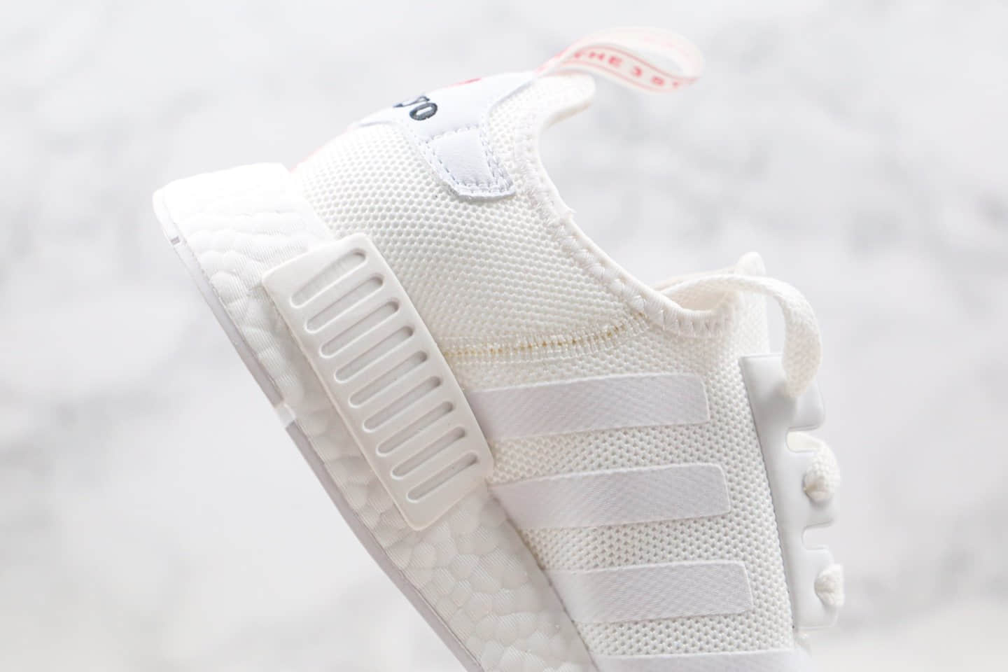 阿迪达斯adidas NMD R1 Tokyo纯原版本爆米花跑鞋NMD日本东京限定白红色内置原厂巴斯夫大底 货号:H67745