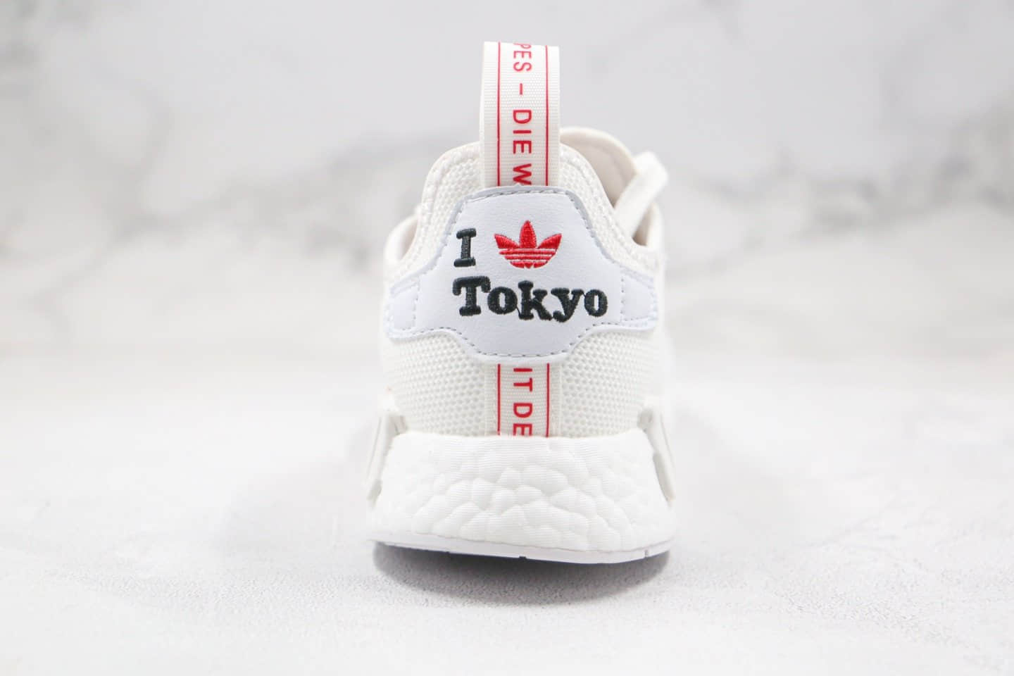 阿迪达斯adidas NMD R1 Tokyo纯原版本爆米花跑鞋NMD日本东京限定白红色内置原厂巴斯夫大底 货号:H67745