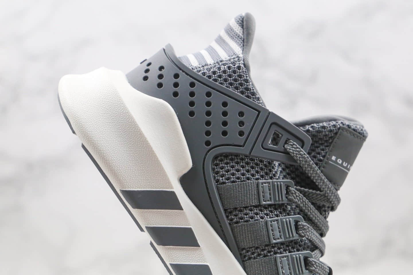 阿迪达斯Adidas EQT BASK ADV纯原版本支撑者系列EQT慢跑鞋深灰白色原档案数据开发 货号:FU9020