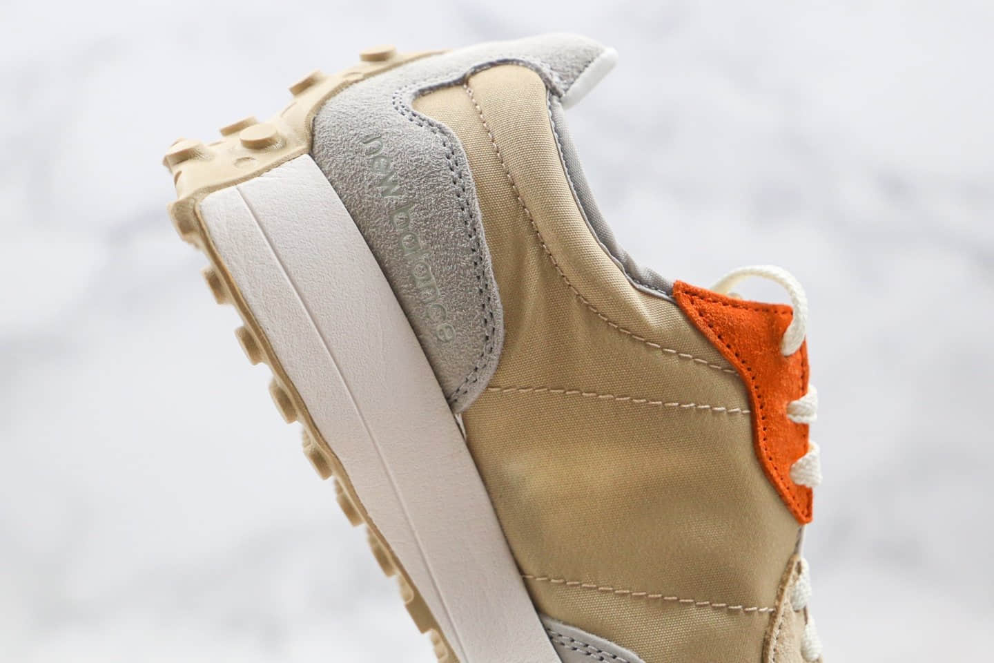 新百伦New Balance 327公司级版本复古慢跑鞋NB327灰绿色原盒原标原楦头纸板打造 货号:MS327SMS