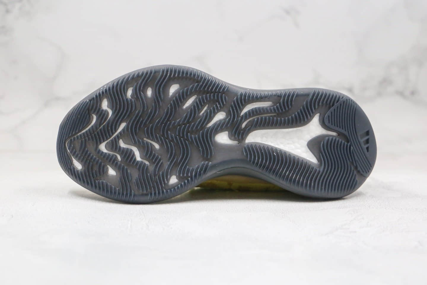 阿迪达斯Adidas Yeezy 380 Boost公司级版本侃爷同款椰子爆米花跑鞋380棕黄深灰黑色原厂巴斯夫缓震大底 货号:FZ4990