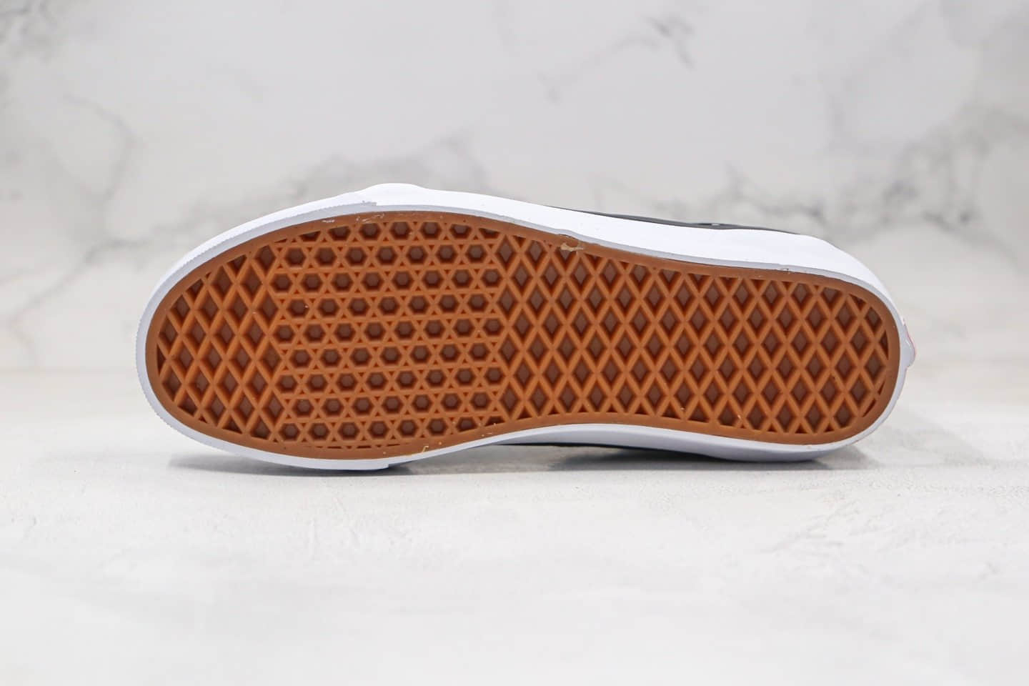 万斯WTAPS x Vans OG Sk8-Hi Lx公司级版本联名高帮麂皮板鞋黑色骨棒原厂档案数据开发 货号:VN0A4BVB20P