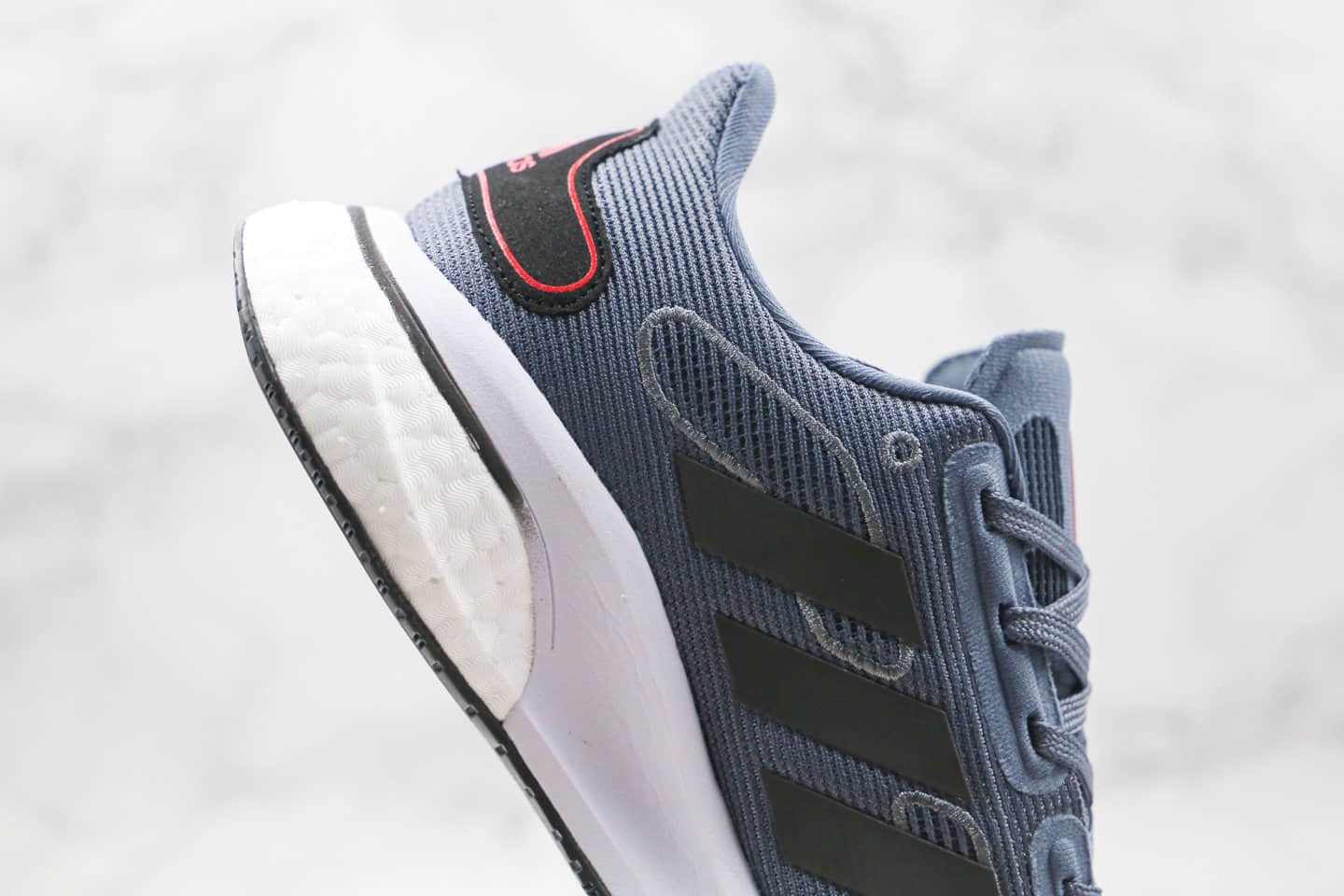 阿迪达斯adidas Supernova M公司级版本超新星系列低帮轻量透气休闲跑鞋墨兰色进口原档案织面 货号:FV6035