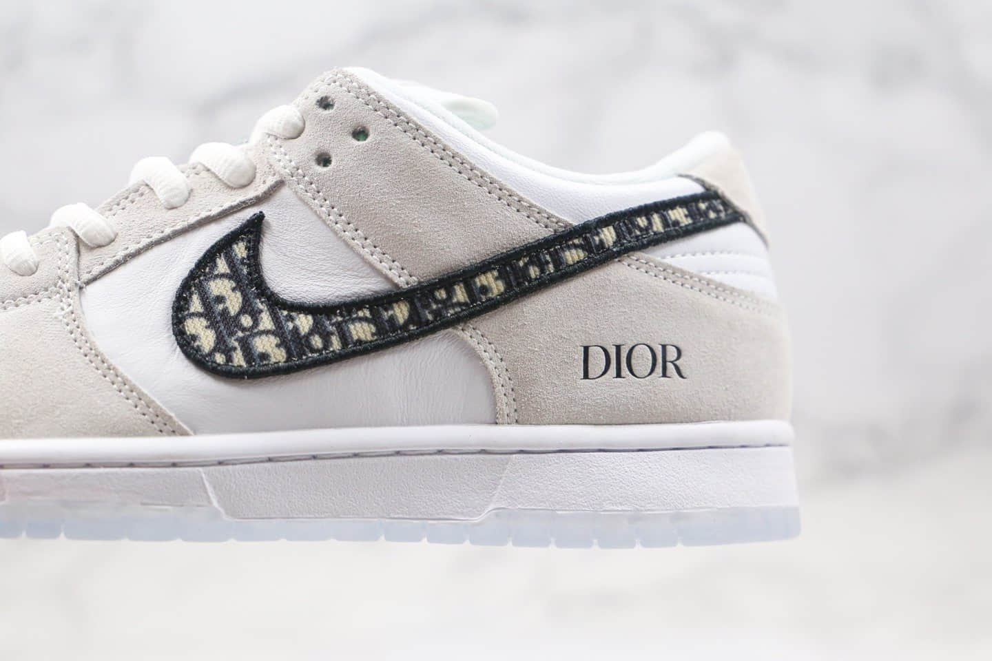 耐克Dior x Nike SB Dunk Low公司级版本迪奥联名低帮SB板鞋灰白色原档案数据开发 货号：CT5058-002