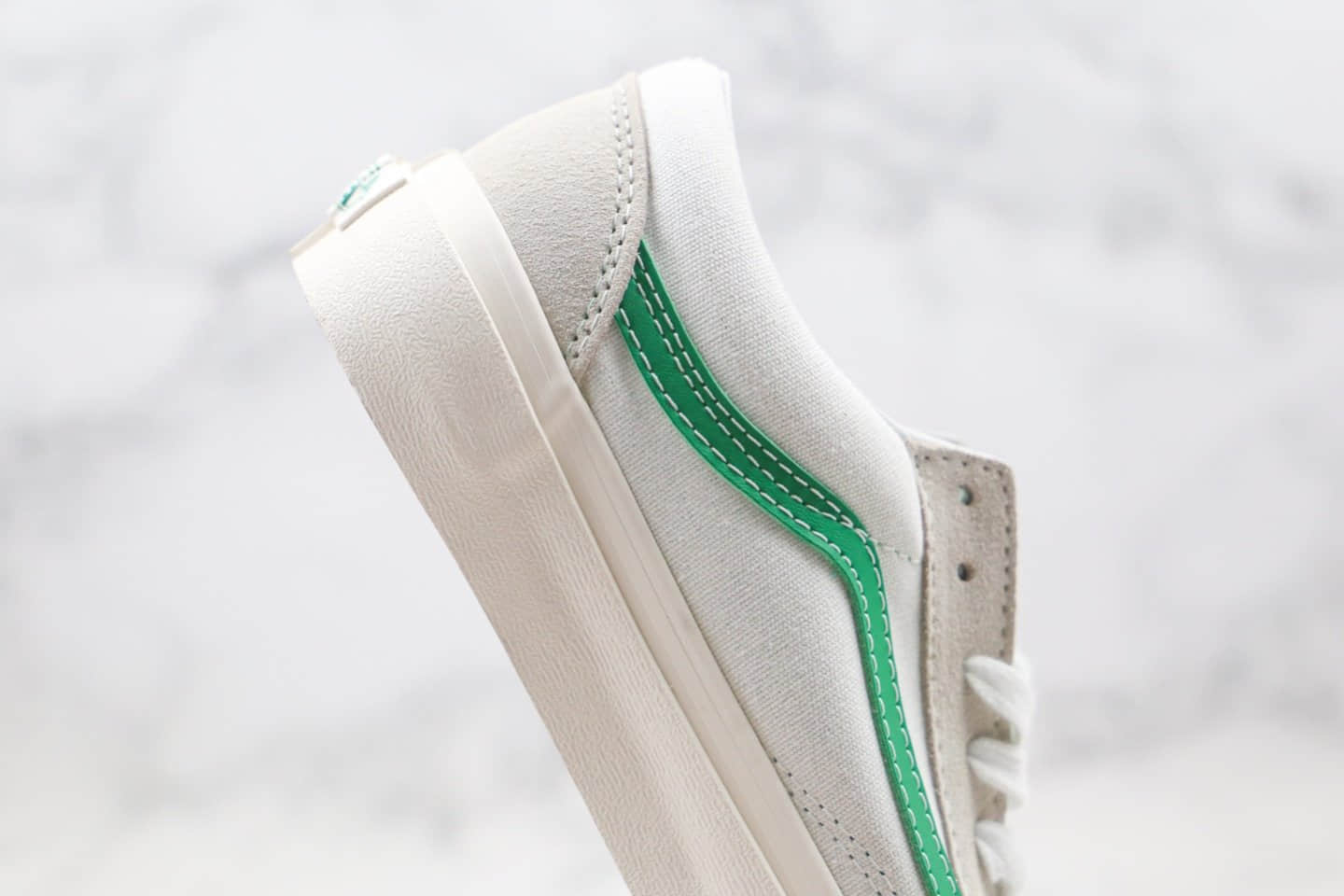 万斯Vans Old Skool公司级大头版本低帮板鞋白绿色原厂硫化大底