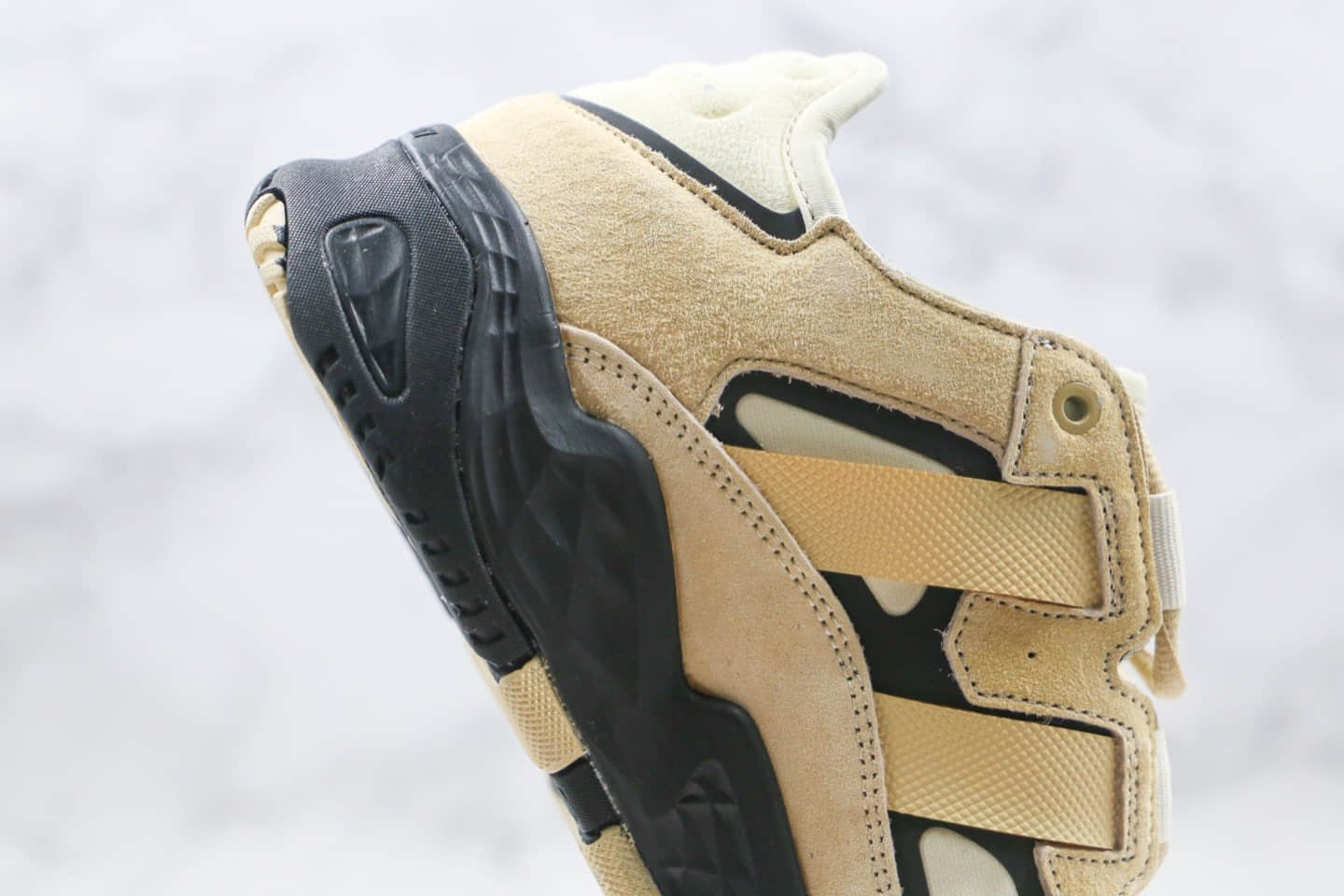 阿迪达斯adidas Originals Niteball纯原版本复古街球系列米黄黑色老爹鞋原楦头纸板打造 货号:FX0363