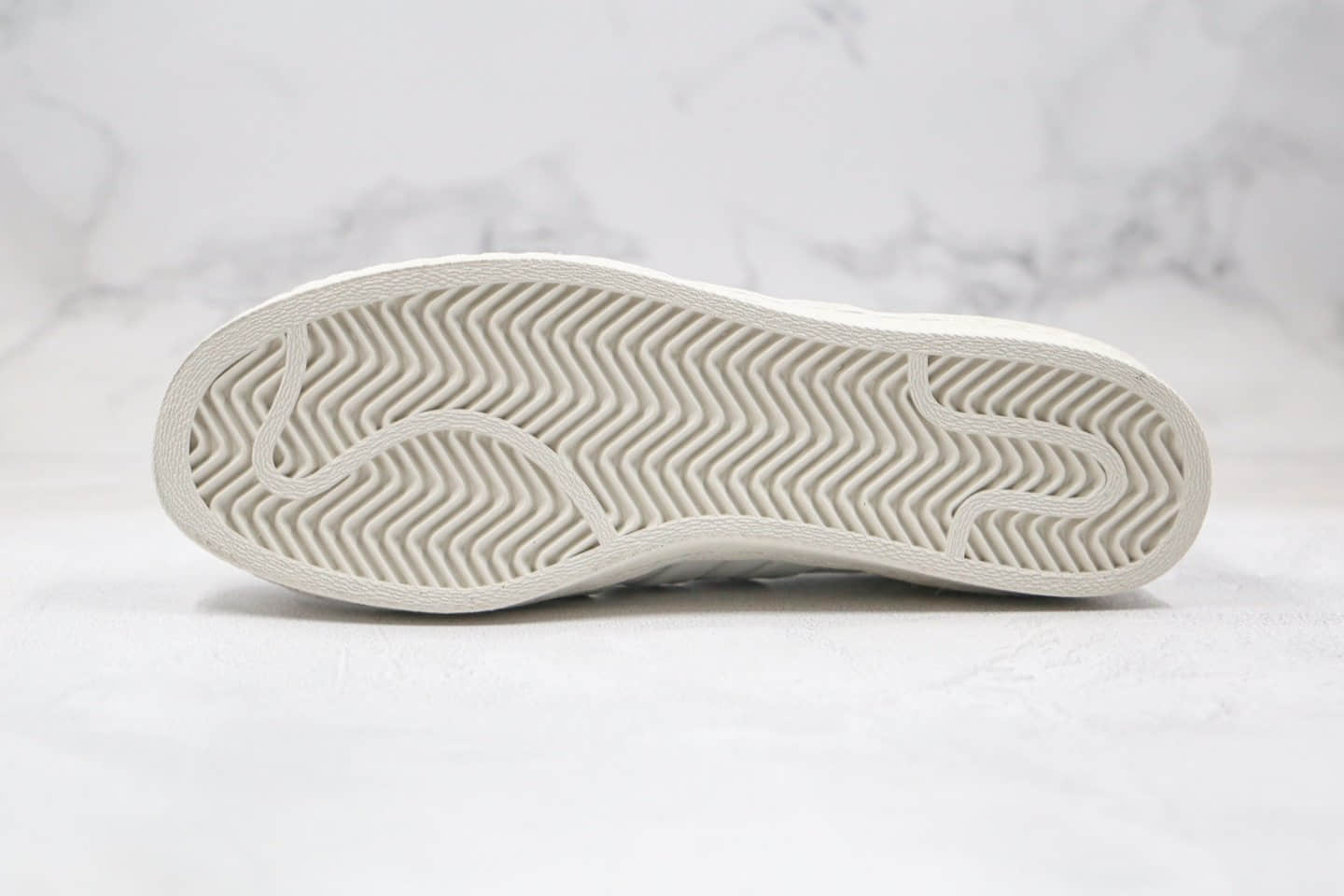 阿迪达斯adidas originals 2020 Jonah Hill Superstar纯原版本三叶草贝壳头板鞋复古LOGO字母签名印花限定款白绿色缝线原盒原标 货号:FW7577