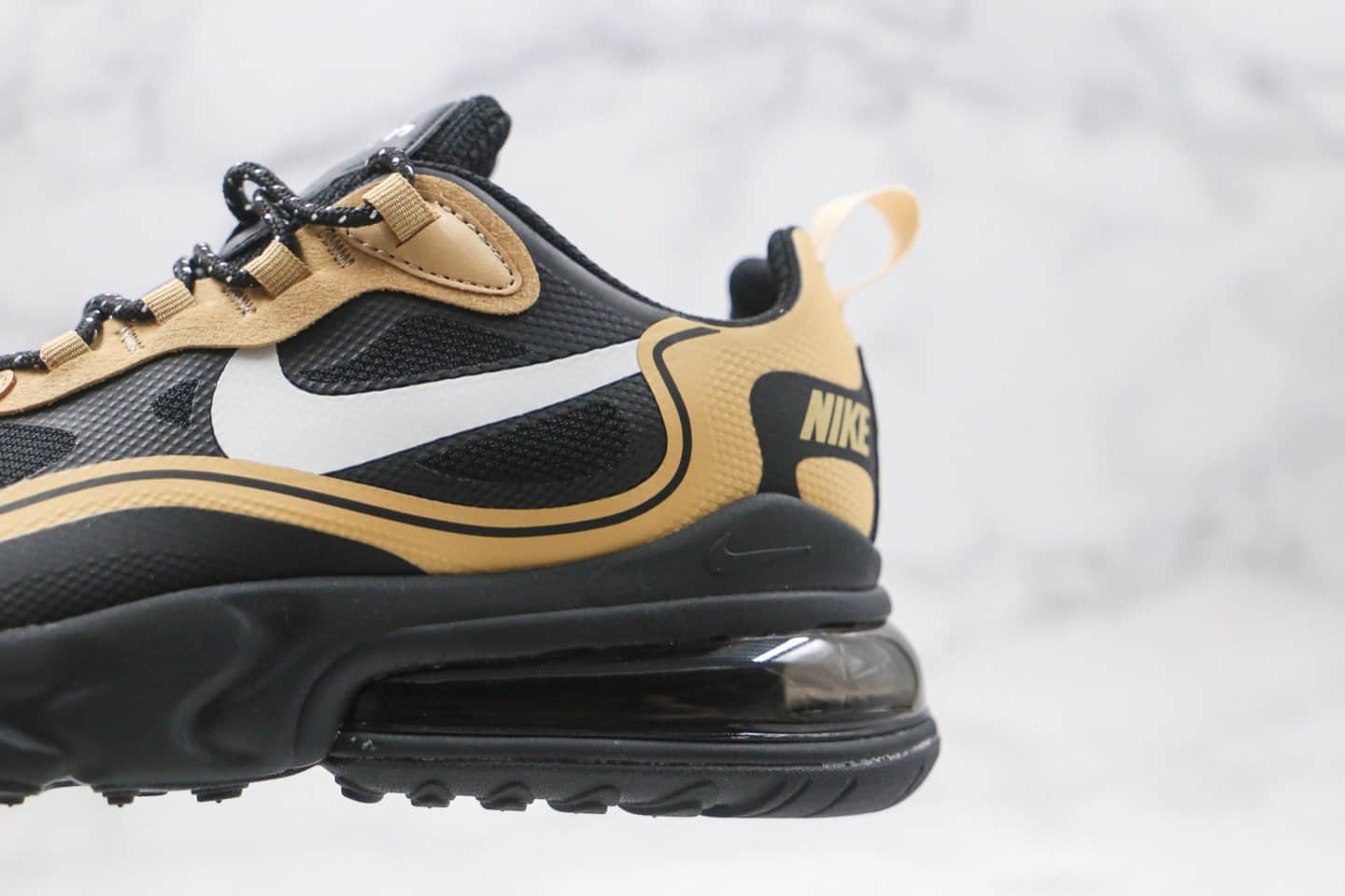 耐克Nike Air Max 270 React纯原版本气垫慢跑鞋Max270黑金色内置真小潘气垫 货号:CV1632-001