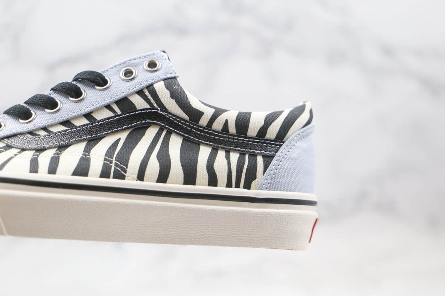 万斯Vans Mismatch Style 36公司级版本低帮迷彩斑马鸳鸯板鞋原鞋开模一比一打造 货号:VN0A3DZ3WS8