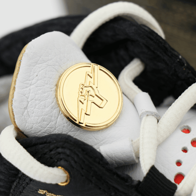 Titan x AJ23最新实物图曝光!奢华感十足! 货号:CZ6222-001