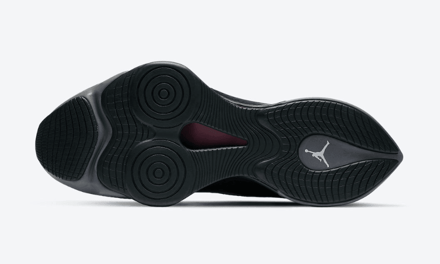 大巴黎Jordan Air Zoom Renegade官图释出!10月10日发售! 货号:CZ3957-001