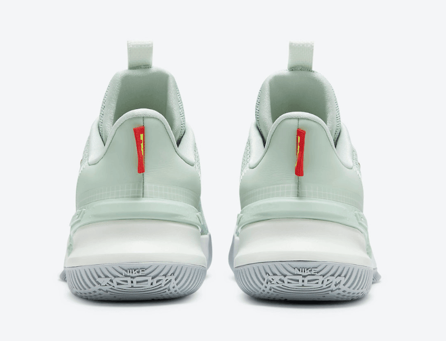 詹姆斯使节系列第13代来袭!这款薄荷绿配色超清新! 货号:CQ9329-300