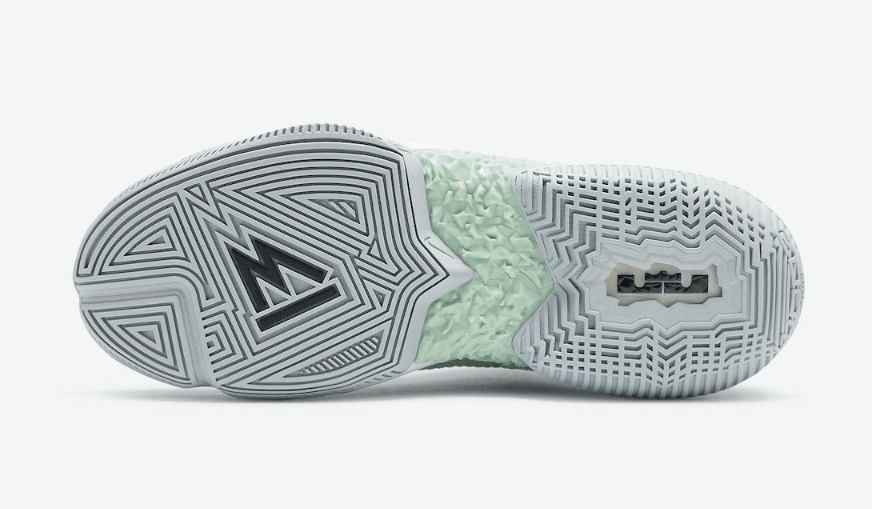 詹姆斯使节系列第13代来袭!这款薄荷绿配色超清新! 货号:CQ9329-300