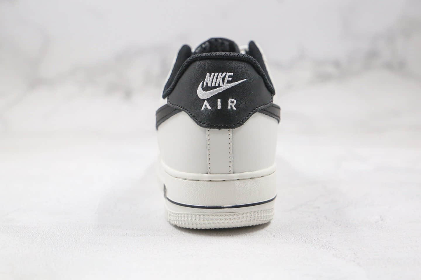 耐克Nike Air Force 1 Low纯原版本低帮空军一号米白黑灰色板鞋内置气垫原盒原标 货号:AH0287-211