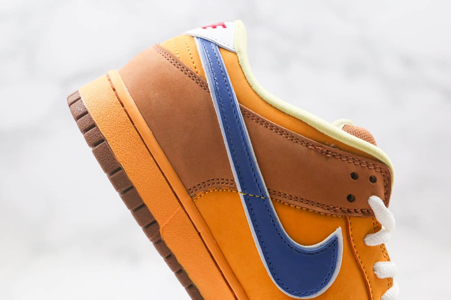 耐克Nike Dunk Low Newcastle Brown Ale纯原版本低帮SB DUNK板鞋纽卡斯尔啤酒黄蓝色内置Zoom气垫 货号:313170-741