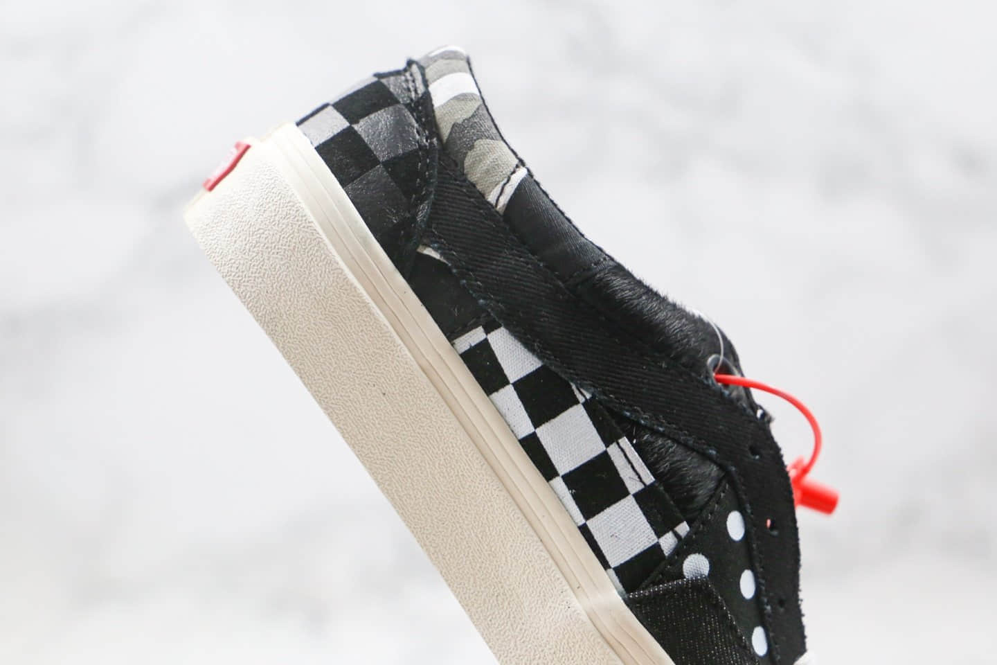 万斯Vans Bold Ni Patchwork III Black Truewht x Size联名款公司级版本吴亦凡同款鬃毛拼接格子黑白色硫化板鞋原盒原标 货号:VN0A3WLP4UM1