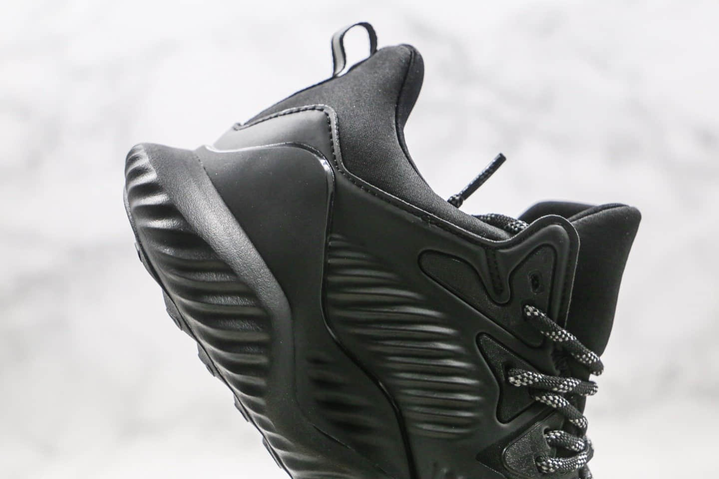 阿迪达斯adidas AlphaBounce Beyond纯原版本阿尔法八代跑鞋黑武士市售最高版本 货号:B76046