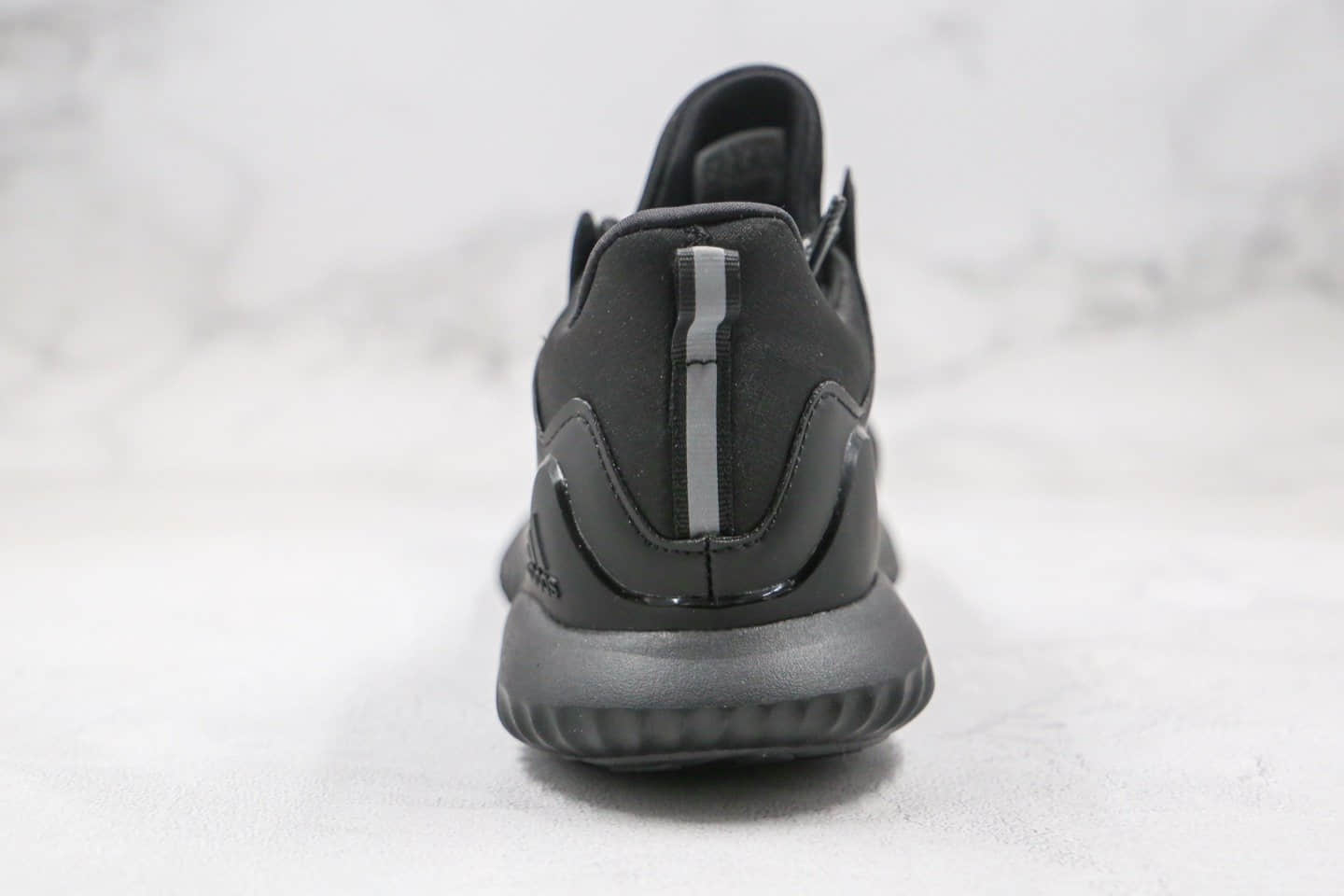 阿迪达斯adidas AlphaBounce Beyond纯原版本阿尔法八代跑鞋黑武士市售最高版本 货号:B76046