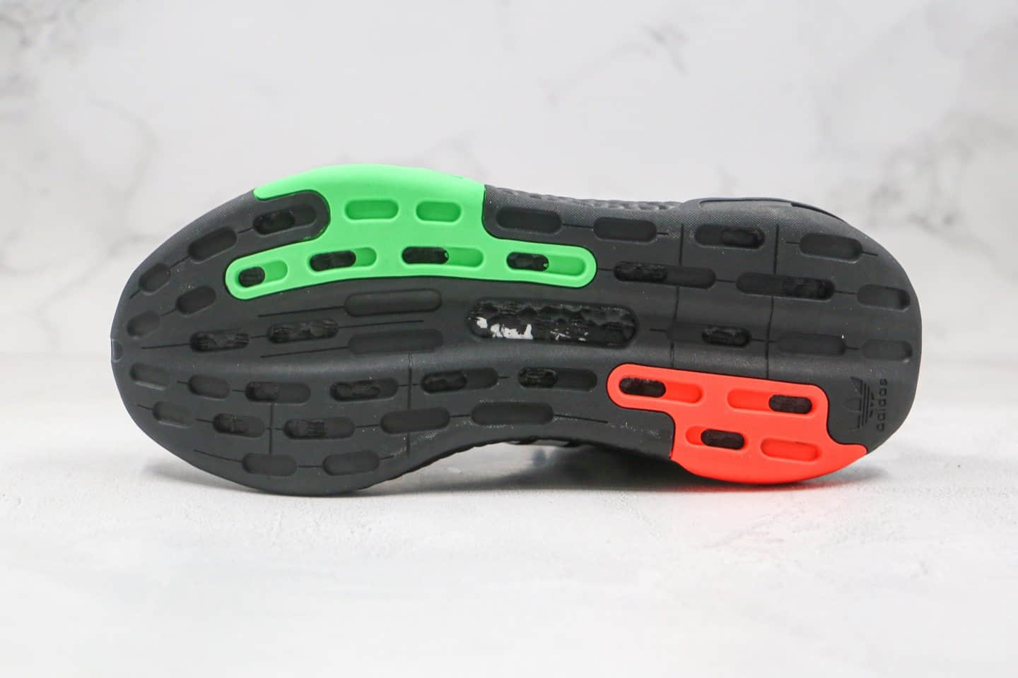 阿迪达斯Adidas Originals 2020 Day Jogger Boost 2020纯原版本三叶草夜行者二代黑白绿色爆米花跑鞋原盒原标 货号:FW3020