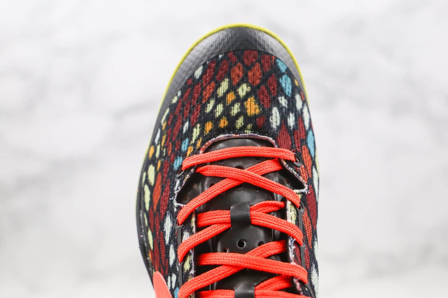 耐克Nike Kobe 8 System纯原版本科比8代圣诞大战配色篮球鞋内置碳板气垫支持实战 货号:555286-060