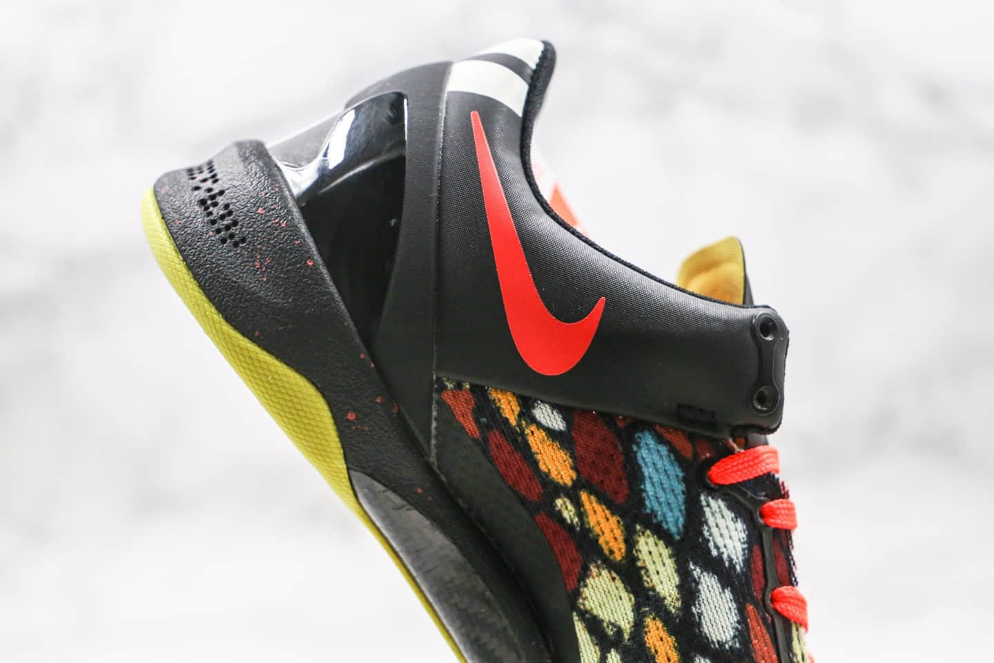 耐克Nike Kobe 8 System纯原版本科比8代圣诞大战配色篮球鞋内置碳板气垫支持实战 货号:555286-060