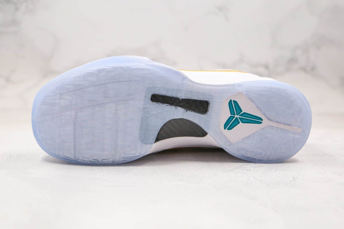 耐克Nike Kobe 5 Protro What If x UNDEFEATED联名款纯原版本科比5代白金色篮球鞋原盒原标 货号:DB4796-100