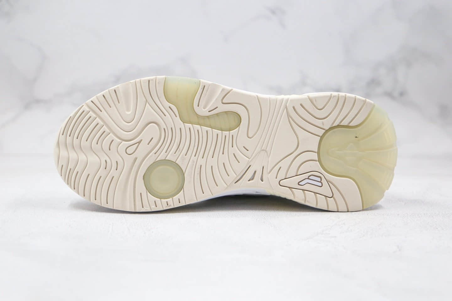 斐乐FILA Swarm 2020 Interation纯原版本复古老爹鞋米黄色原盒原标原楦头纸板打造 货号:F12W021213FWT